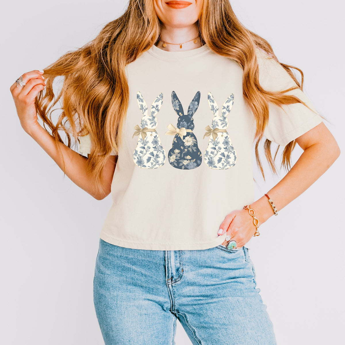 Three Blue Willow Bunnies - Women's Boxy Crop Top Graphic T-Shirt