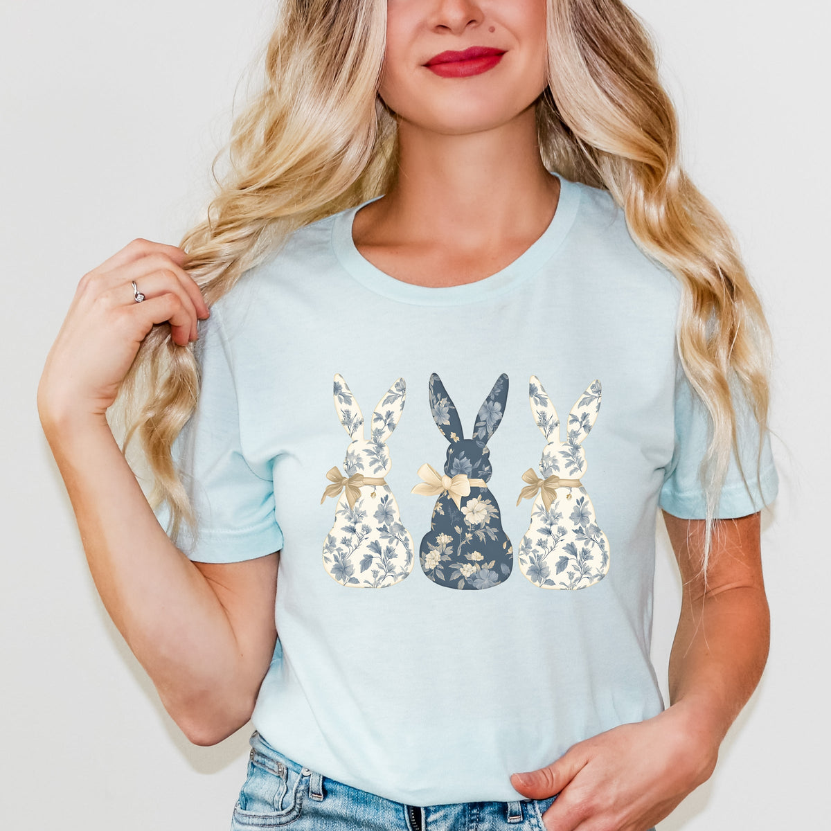 Three Blue Willow Bunnies - Women's Short Sleeve Graphic T-Shirt