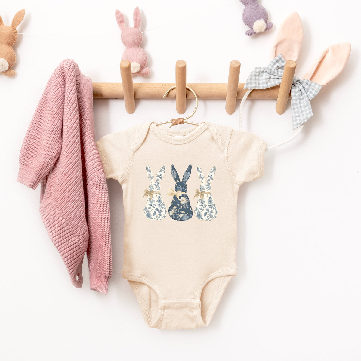 Three Blue Willow Bunnies - Baby Short Sleeve Graphic Bodysuit