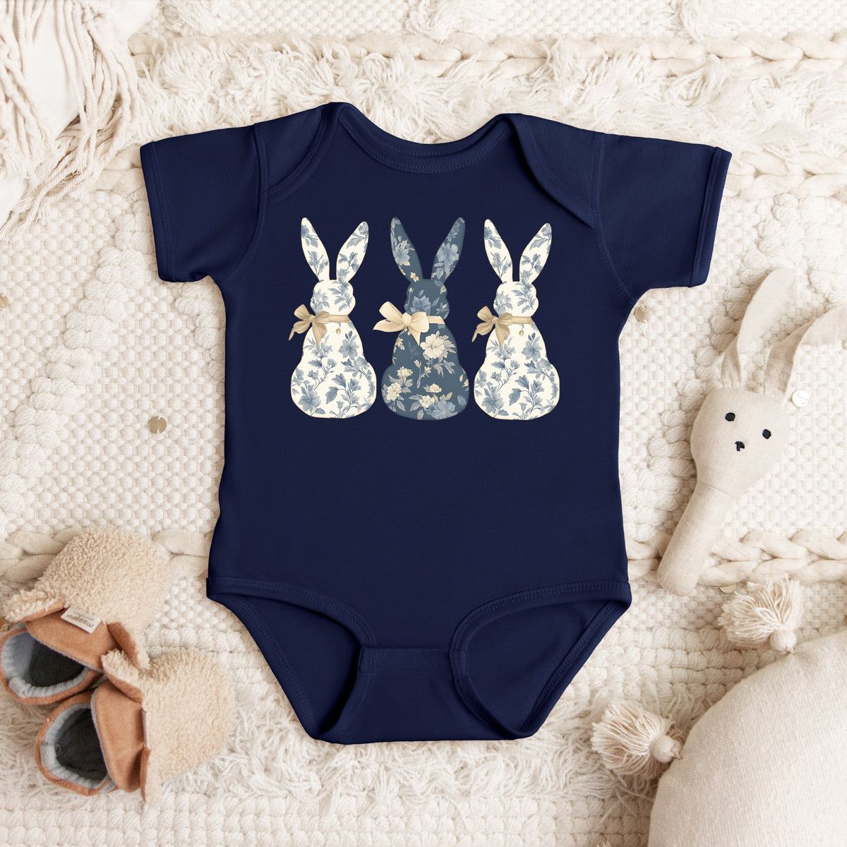Three Blue Willow Bunnies - Baby Short Sleeve Graphic Bodysuit