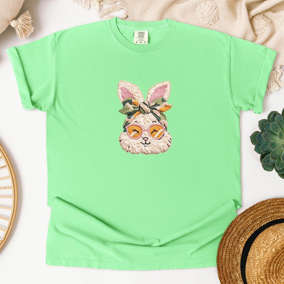 Bunny Face Yarn Print - Women's Garment Dyed Graphic T-Shirt