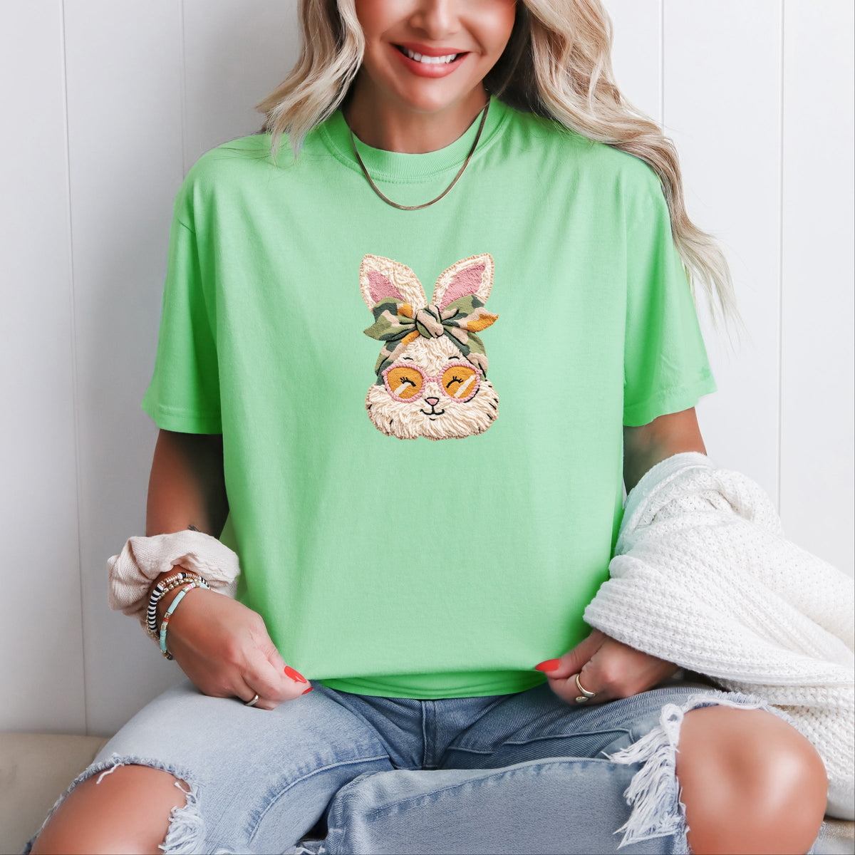 Bunny Face Yarn Print - Women's Garment Dyed Graphic T-Shirt