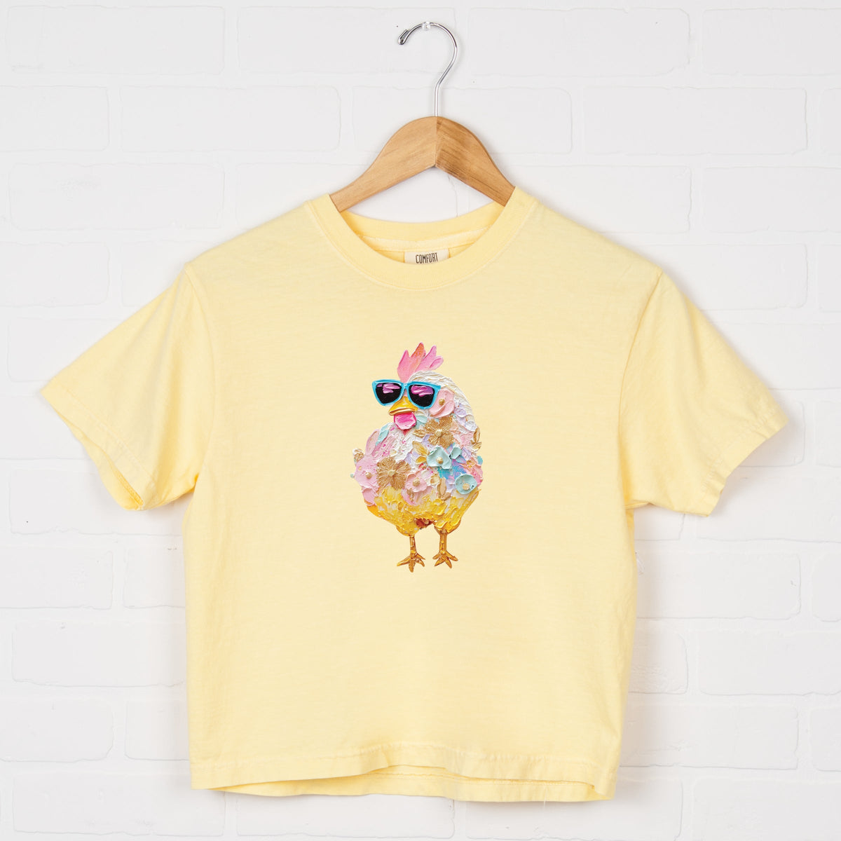 Sunglasses Chick Paint Print - Women's Boxy Crop Top Graphic T-Shirt