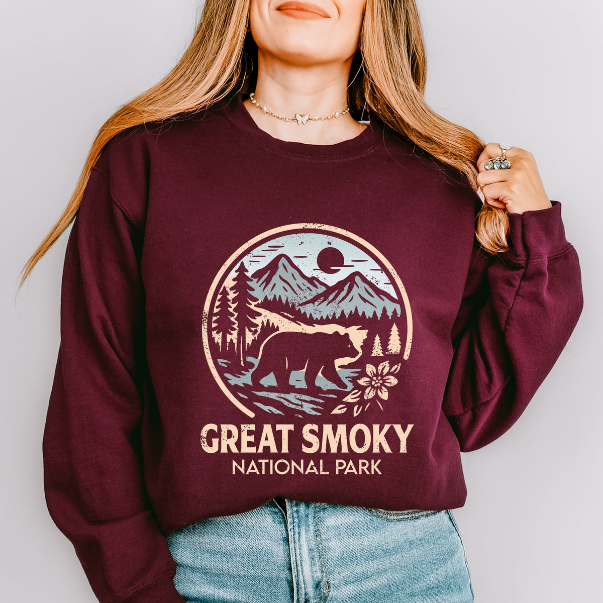 Great Smoky National Park Two-Toned Circle - Women's Graphic Sweatshirt