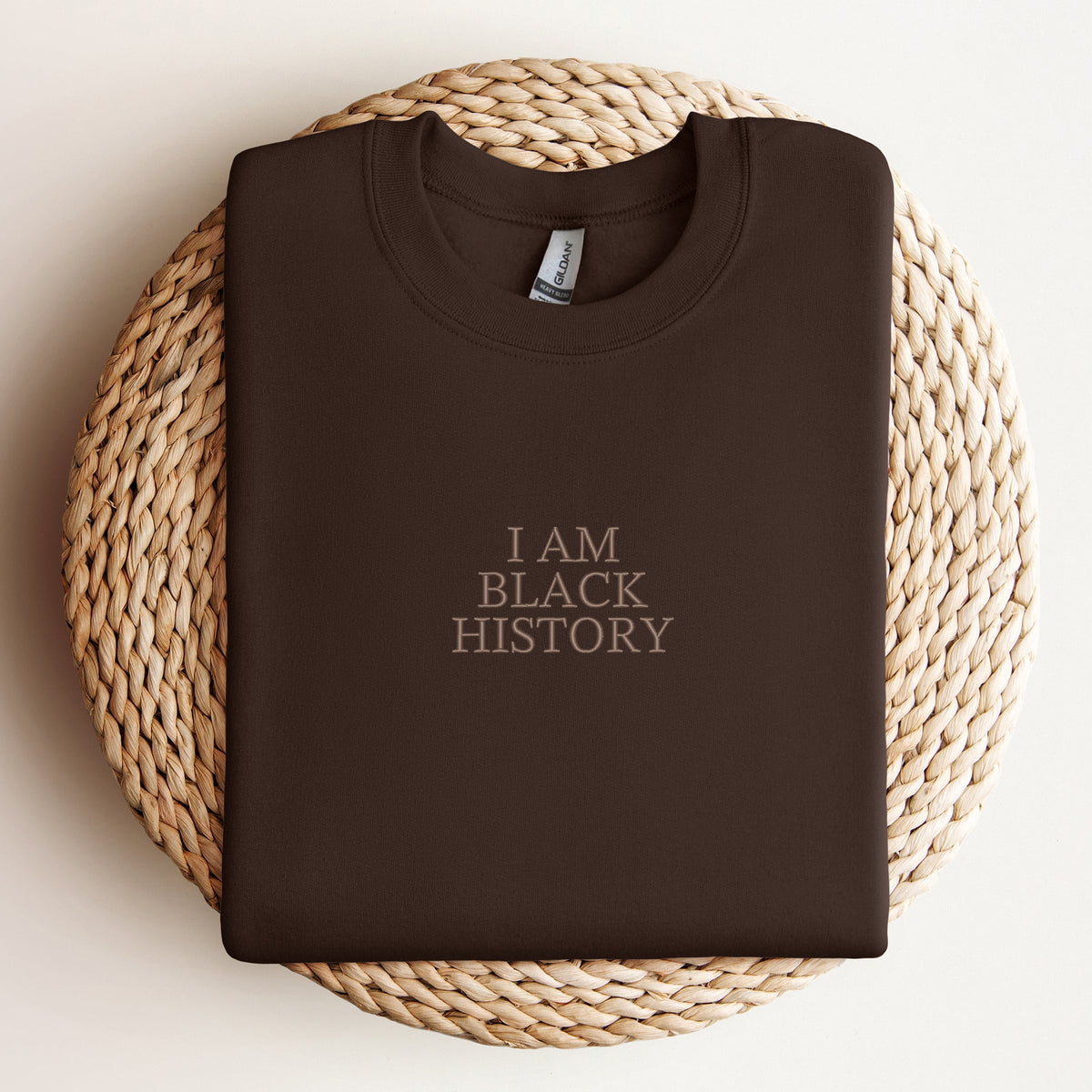 Embroidered I Am Black History - Women's Graphic Sweatshirt
