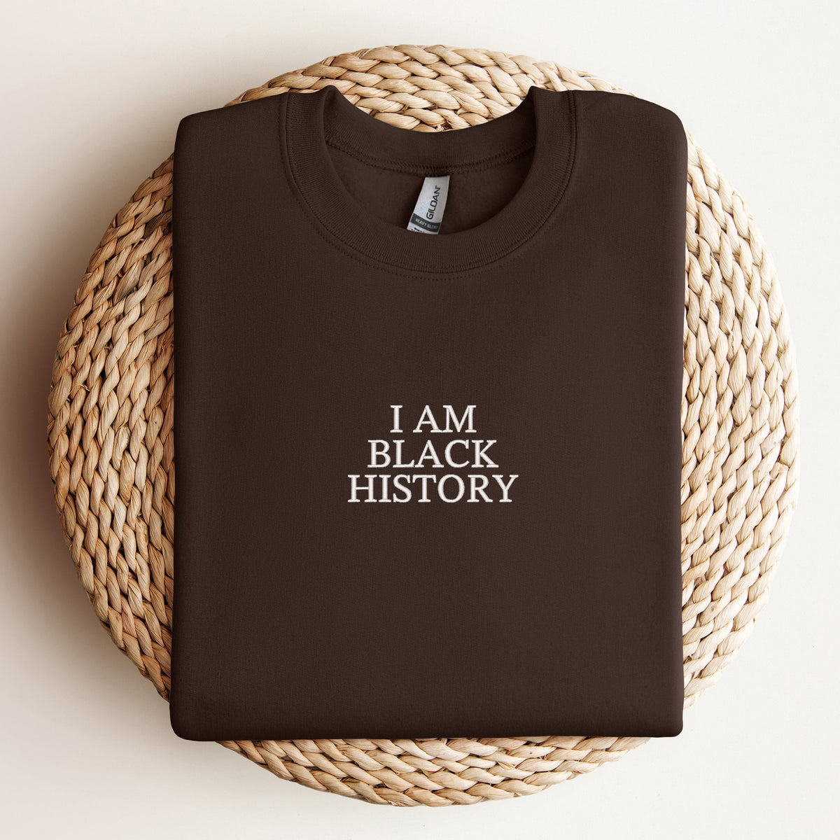 Embroidered I Am Black History - Women's Graphic Sweatshirt