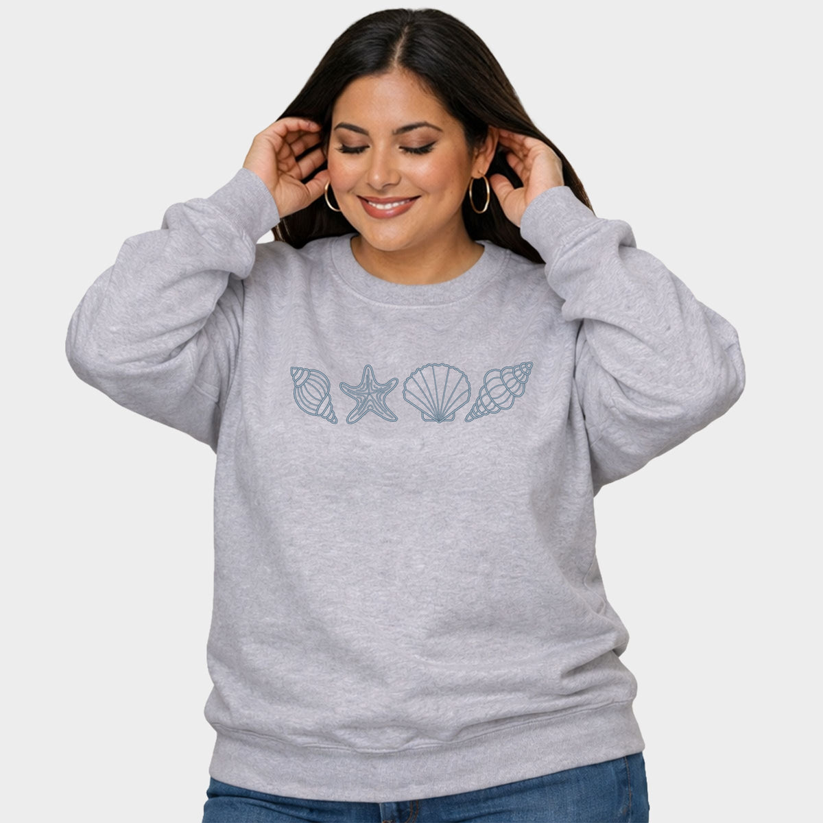 Embroidered Seashells - Women's Plus Sized Graphic Sweatshirt